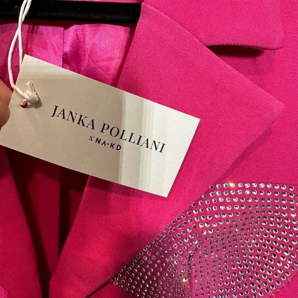 NA-KD PINK STATEMENT LONG BLAZER CRYSTAL DETAILS - Picture 12 of 16